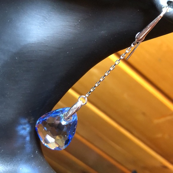 Teardrop Blue Crystal Dangling Earrings On Silver Tone Wire - Picture 3 of 9
